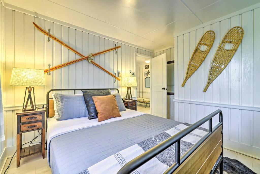 Stylish And Cozy Cabin, Walking Distance To Big Bass Lake Gouldsboro Exterior photo