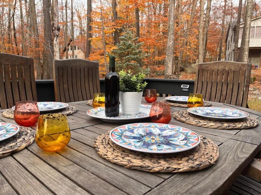 Stylish And Cozy Cabin, Walking Distance To Big Bass Lake Gouldsboro Exterior photo