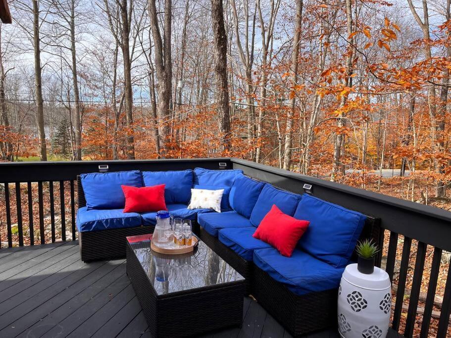 Stylish And Cozy Cabin, Walking Distance To Big Bass Lake Gouldsboro Exterior photo