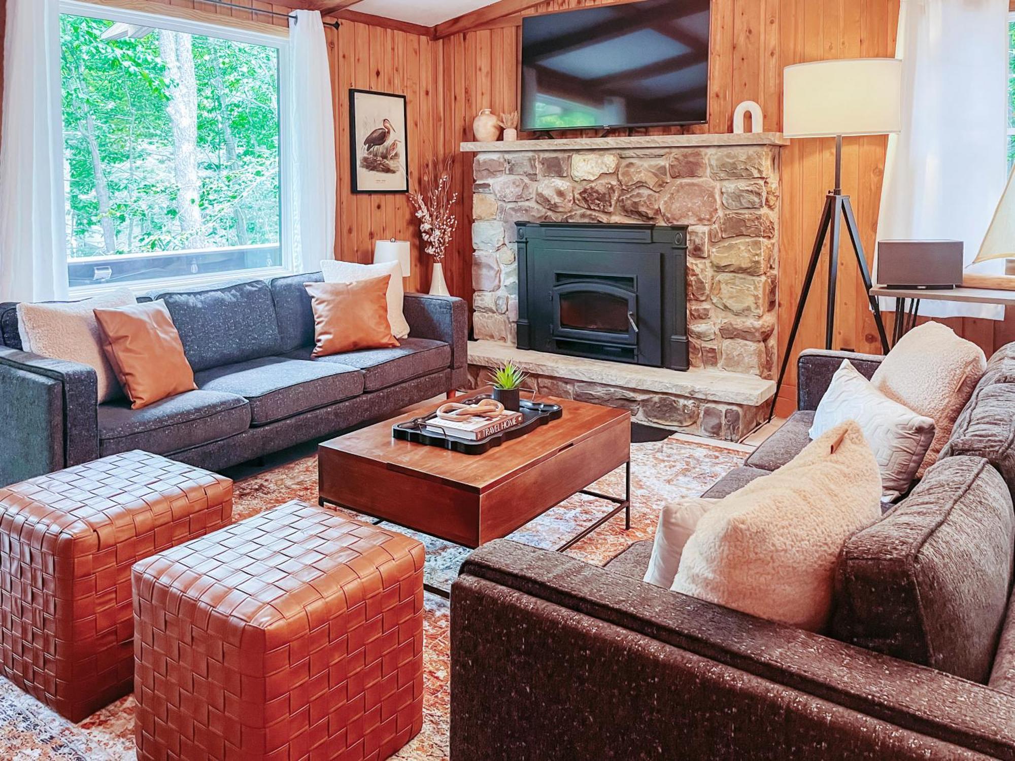 Stylish And Cozy Cabin, Walking Distance To Big Bass Lake Gouldsboro Exterior photo